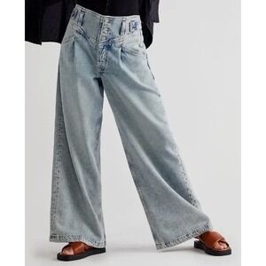 Free People x Care‎ FP Super Sweeper Jean in Washed Out Blue Size S